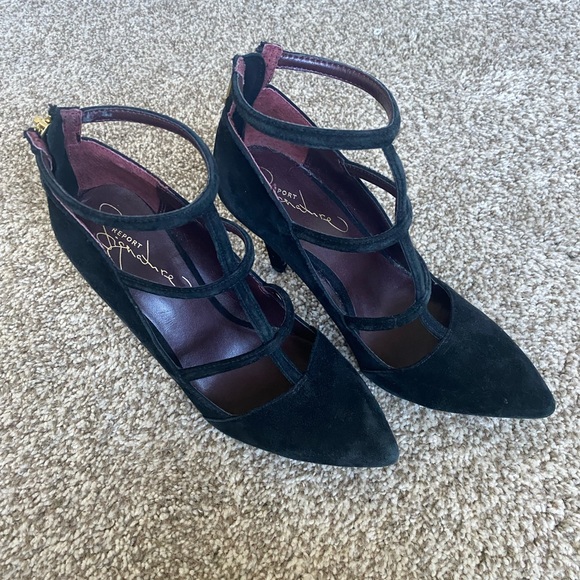 Report Signature heel - Picture 2 of 5